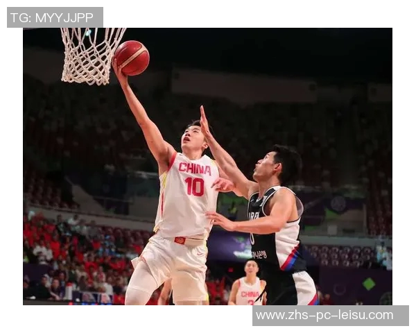 中国男篮迎战马里队全力争胜展现实力与团队合作精神
